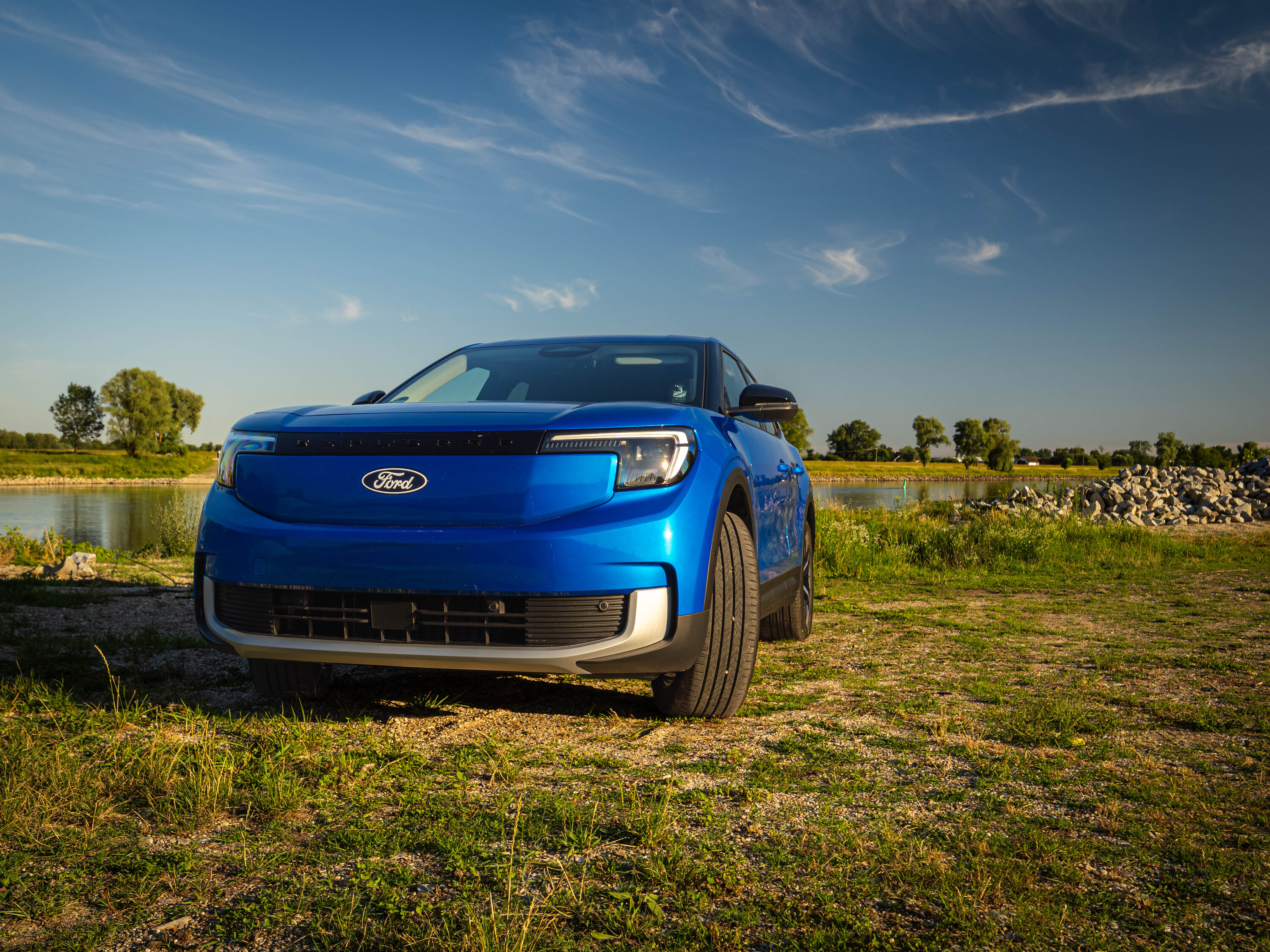 explore the Explorer